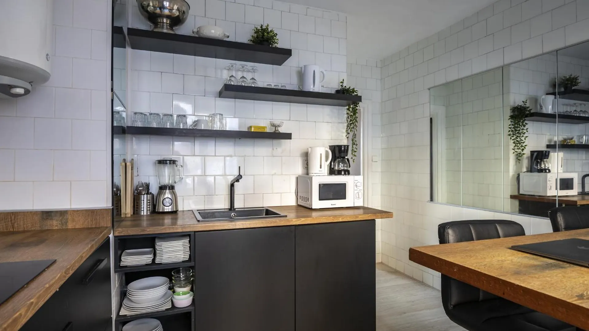 Cornelia 31- Your Home In Santander 0*,  Spain