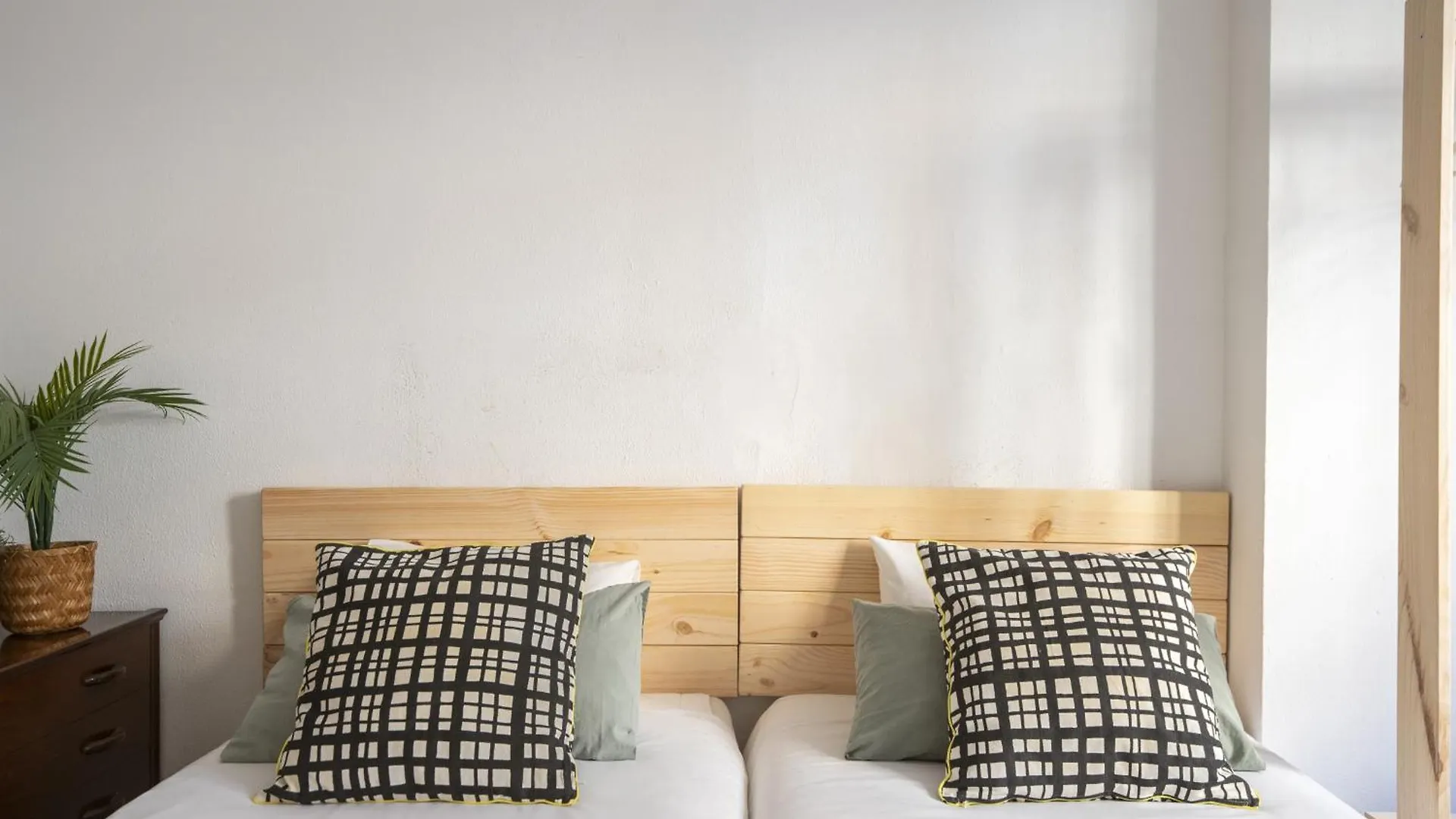 Cornelia 31- Your Home In Santander 0*,