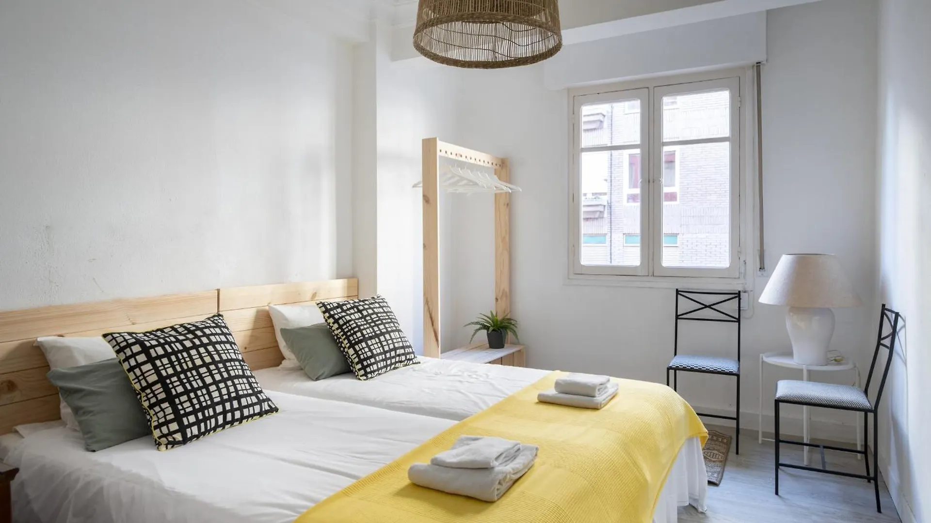 Cornelia 31- Your Home In Santander